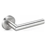 Poignée de porte Kuchinox Wigo inox, visuel principal sur fond blanc
