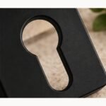 Rosace de serrure pour cylindre Kuchinox LP2 Noir – détail de finition